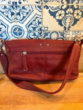 Stone Mountain Accessories deep red leather shoulder bag